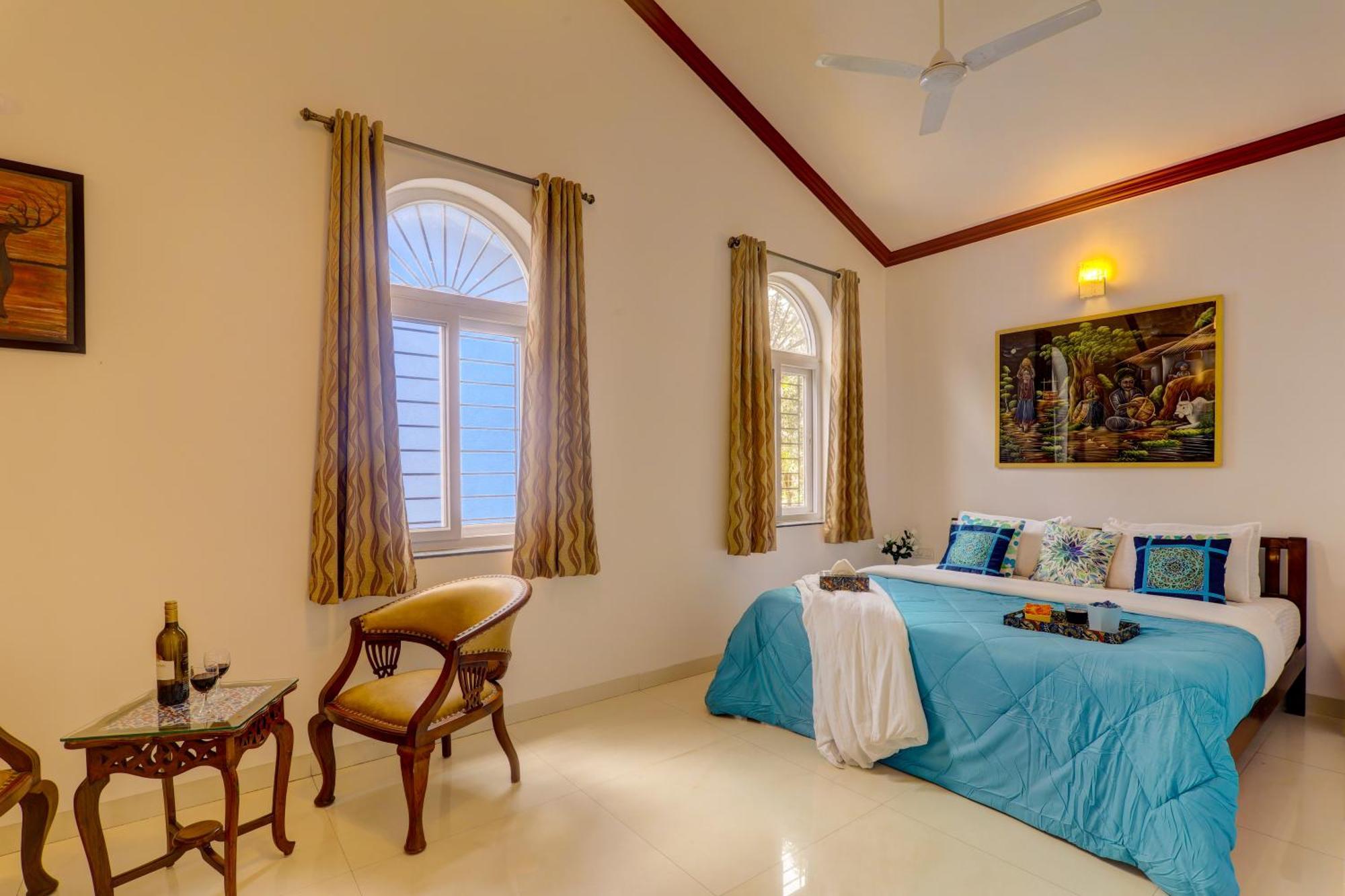 Jaqk Holidays - 9Bhk Villa For Big Groups, Private Pool-Wifi-Cartaker-Parking, North Goa Бага Экстерьер фото